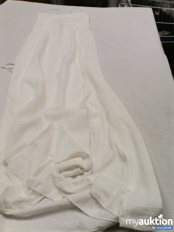 Artikel Nr. 837670: Bershka Trägerkleid 