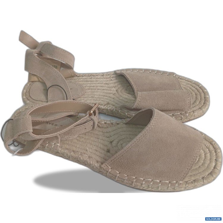 Artikel Nr. 525672: Reserved Wildledersandalen Gr 38