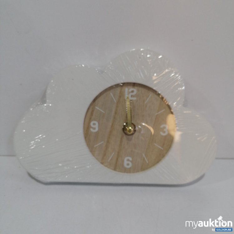 Artikel Nr. 442674: Sinsay Uhr aus Holz, Wolkenoptik weiß, 20x14cm