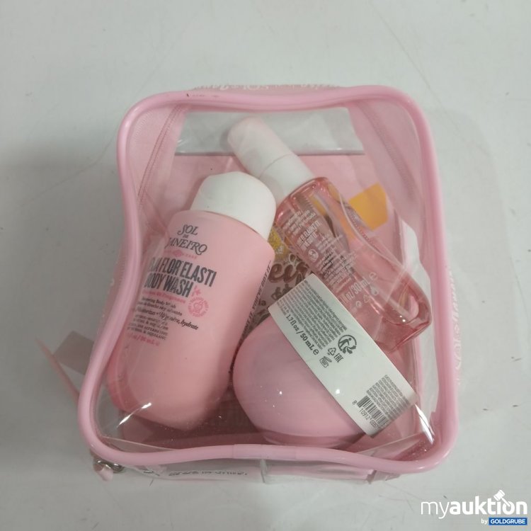 Artikel Nr. 903678: Sol de Janeiro Beija Flor Jet Set