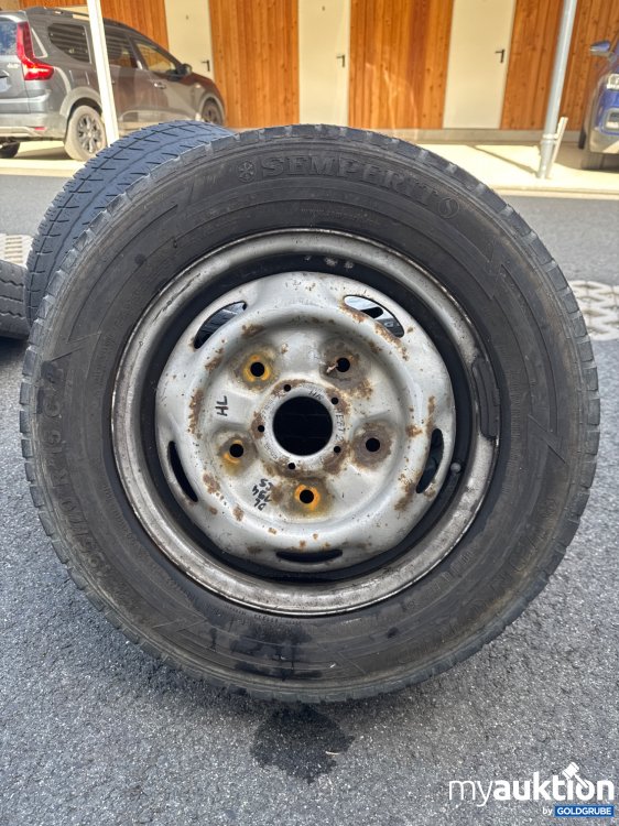 Artikel Nr. 934680 Artikel Nr. 934680: Winterreifen 195/70 R15C