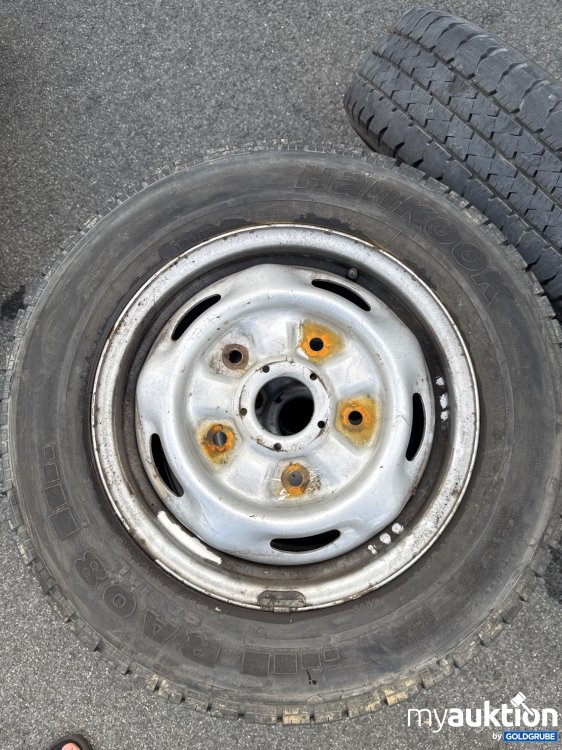 Artikel Nr. 934681 Artikel Nr. 934681: Sommerreifen 195/70 R15C