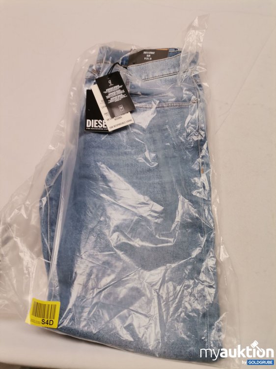 Artikel Nr. 838683 Artikel Nr. 838683: Diesel Jeans