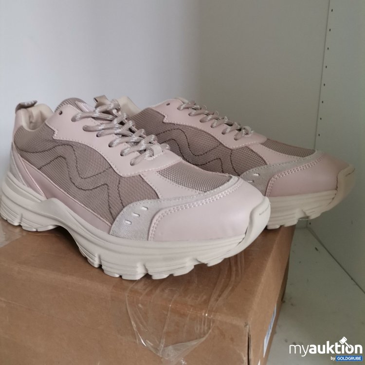 Artikel Nr. 811687 Artikel Nr. 811687: Steve Madden Placid Sneaker