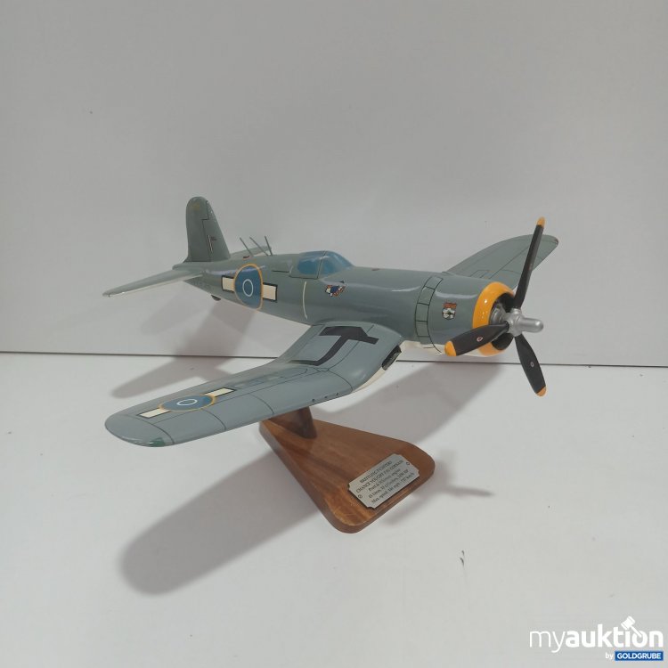 Artikel Nr. 857687: Breitling Fighters Chance Vought F4U Corsair Plane Model   