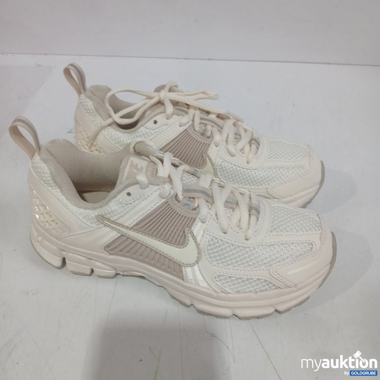 Artikel Nr. 991687 Artikel Nr. 991687: Nike Vomero 5 (GS) Sportschuhe