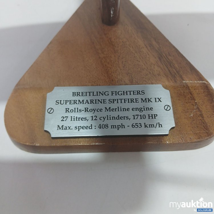 Artikel Nr. 857688: Breitiling Fighters Supermarine Spitfire MK IX Plane Model 