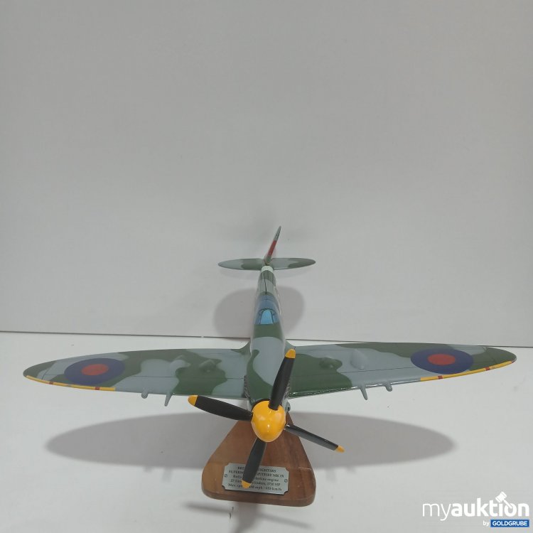 Artikel Nr. 857688: Breitiling Fighters Supermarine Spitfire MK IX Plane Model 