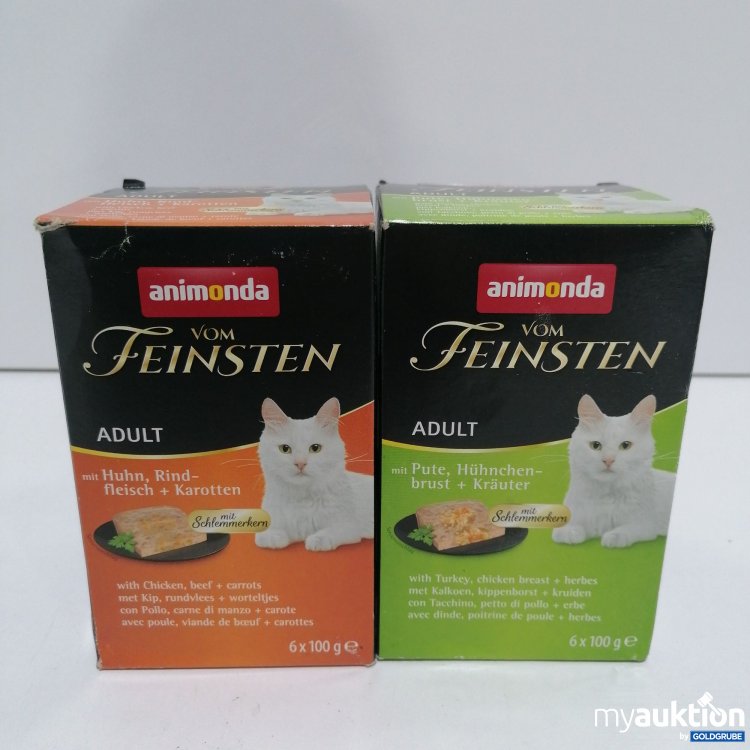 Artikel Nr. 859690: Animonda vom Feinsten Katzenfutter Huhn, Rind und Karotten und Pute Hühnchenbrust, 2x6x100g