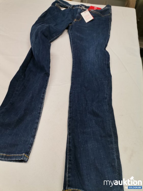 Artikel Nr. 863690 Artikel Nr. 863690: Diesel Jeans