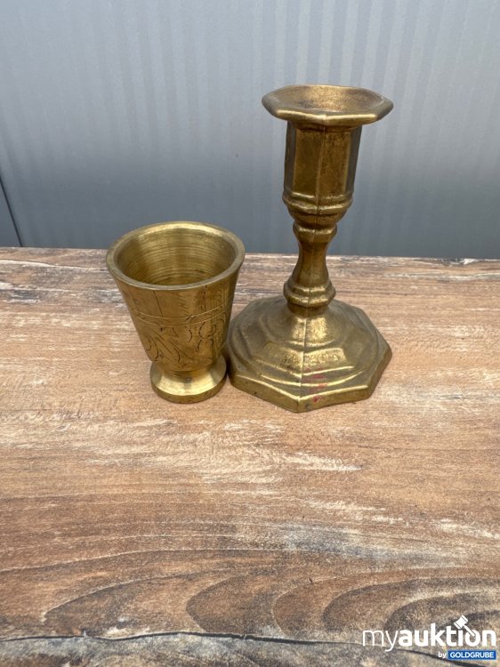 Artikel Nr. 934696 Artikel Nr. 934696: Goldener Kerzenständer und kleines Gefäß
