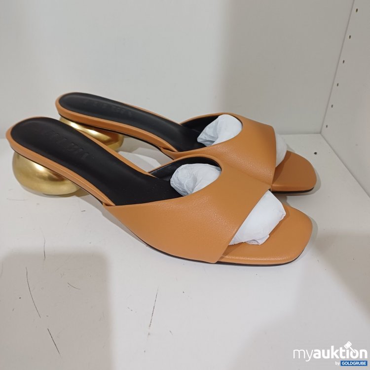 Artikel Nr. 470704: Damenschuhe Cognac mit goldfarbenem Absatz