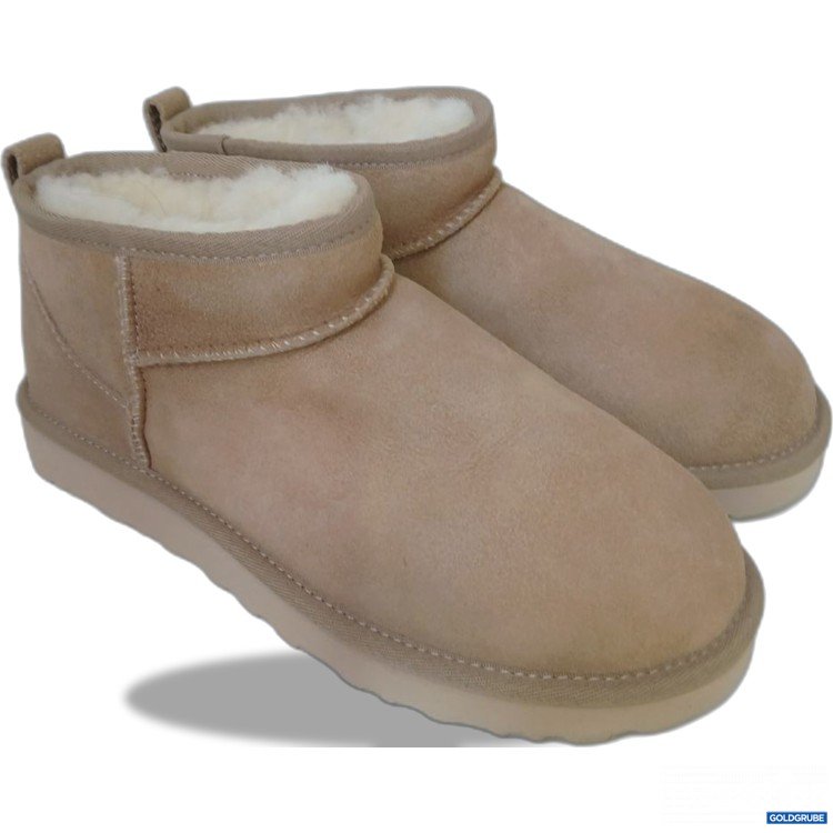 Artikel Nr. 983705 Artikel Nr. 983705: UGG W Classic Ultra Mini Stiefel