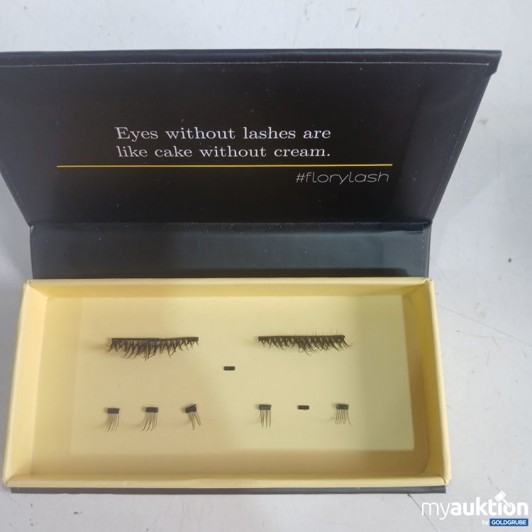 Artikel Nr. 956718: Flory Lash Casual Look 