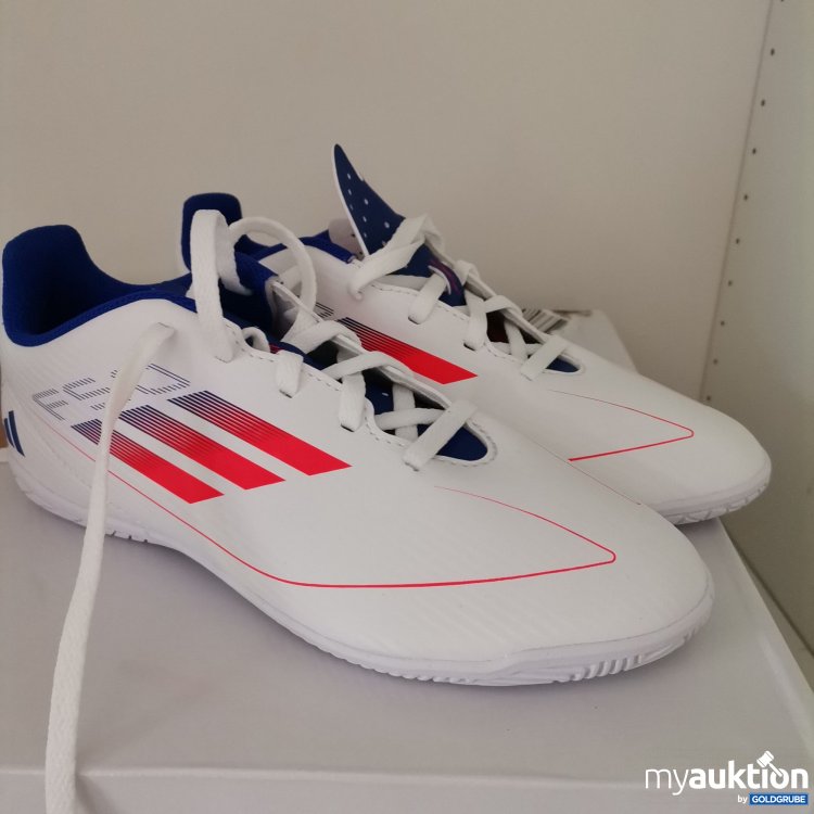 Artikel Nr. 814726 Artikel Nr. 814726: Adidas f 50 Sneaker verschmutzt