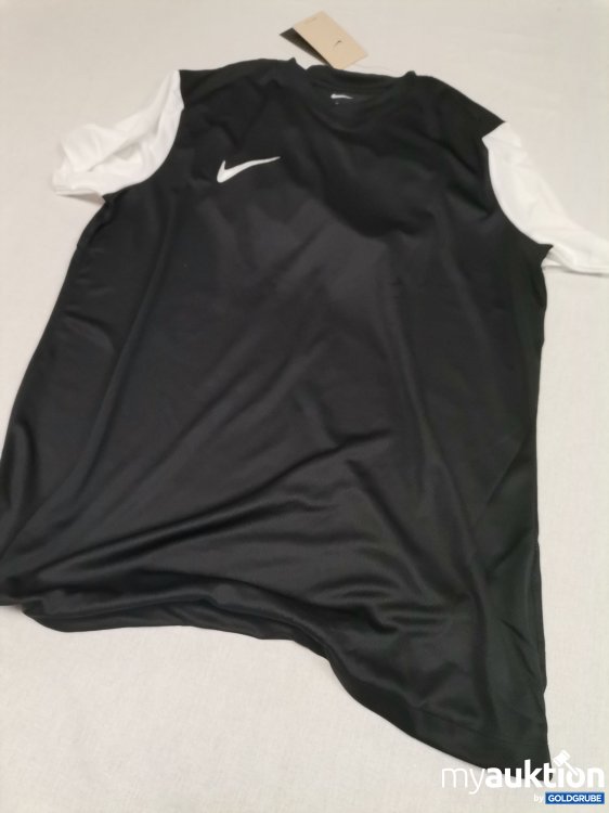Artikel Nr. 735727 Artikel Nr. 735727: Nike dri-FIT Shirt
