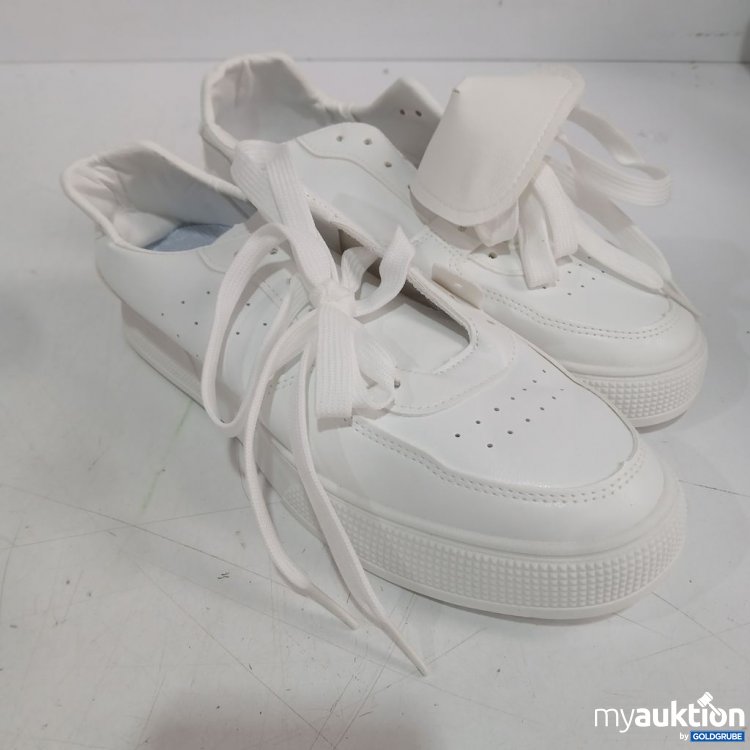 Artikel Nr. 991736 Artikel Nr. 991736: Weißer Sneaker