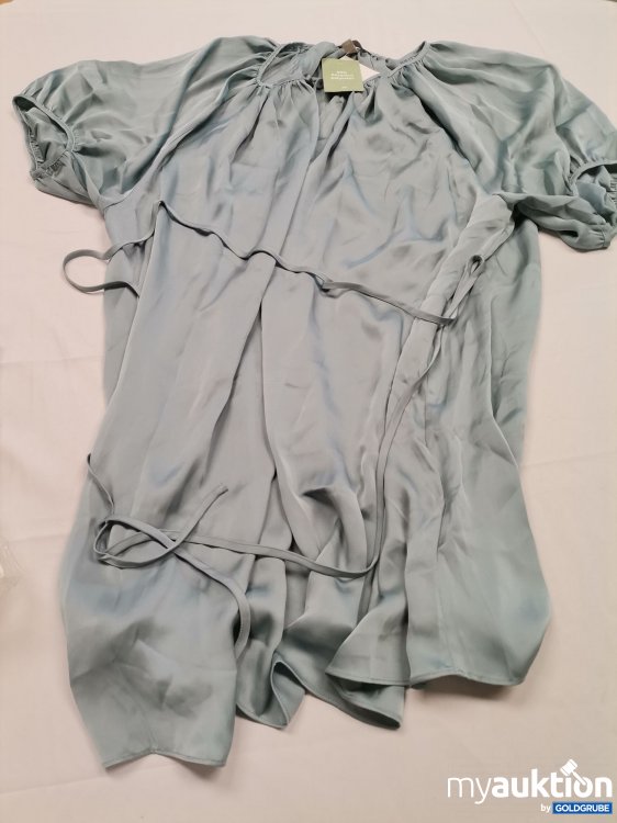 Artikel Nr. 842739 Artikel Nr. 842739: H&M Minikleid Satin