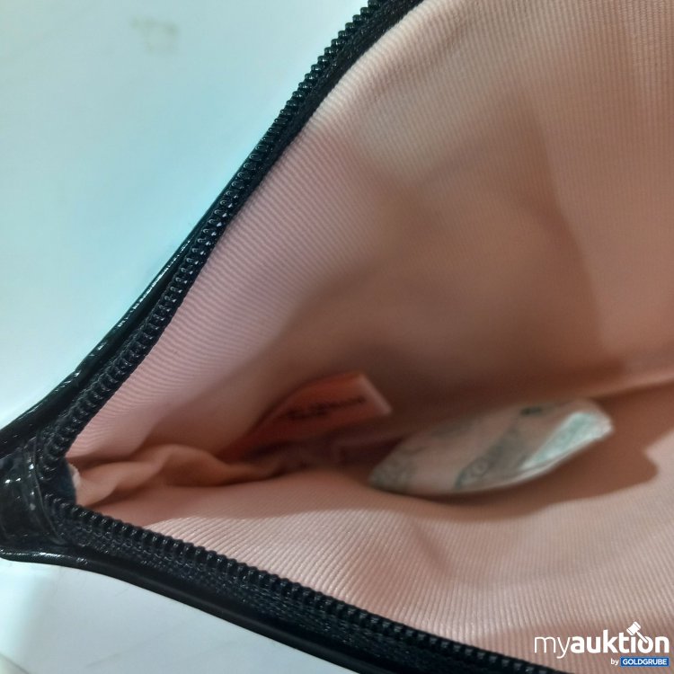 Artikel Nr. 360740 Artikel Nr. 360740: Giorgio Armani Parfums Täschchen schwarz 20 x 12.5 cm