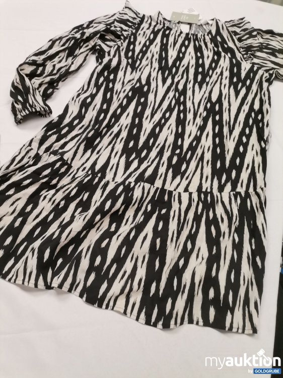 Artikel Nr. 862740 Artikel Nr. 862740: H&M Kleid