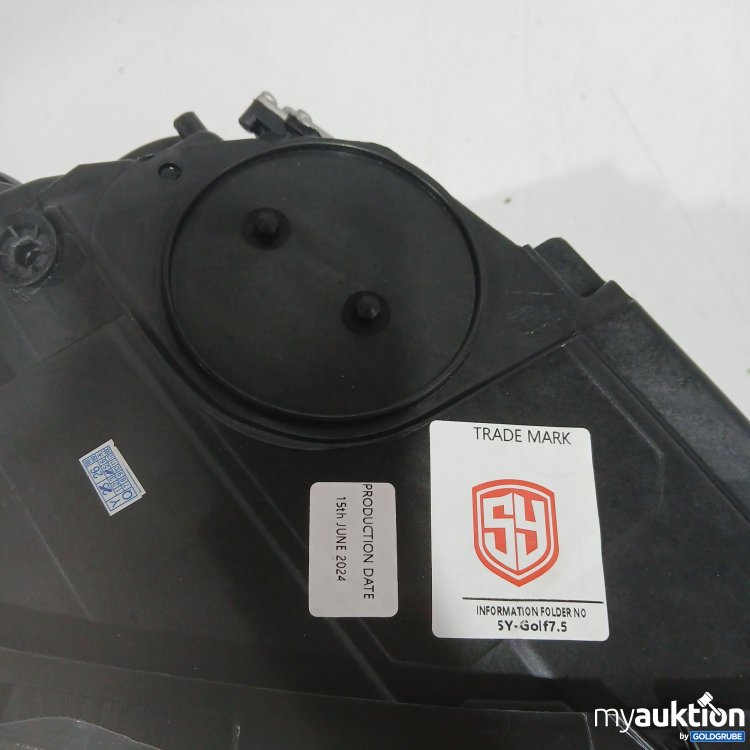 Artikel Nr. 865751 Artikel Nr. 865751: BMW Adaptive LED SY-Gold7.5 PBT-ASA-GF20 171507