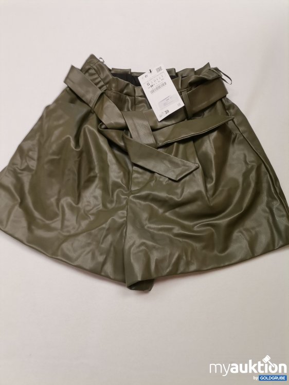 Artikel Nr. 663752 Artikel Nr. 663752: Zara Shorts Lederoptik