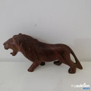 Auktion Löwe aus Holz