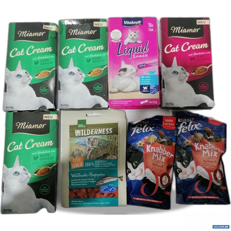 Artikel Nr. 889754 Artikel Nr. 889754: Diverse Katzensnacks 4x75g 1x35g 2x60g