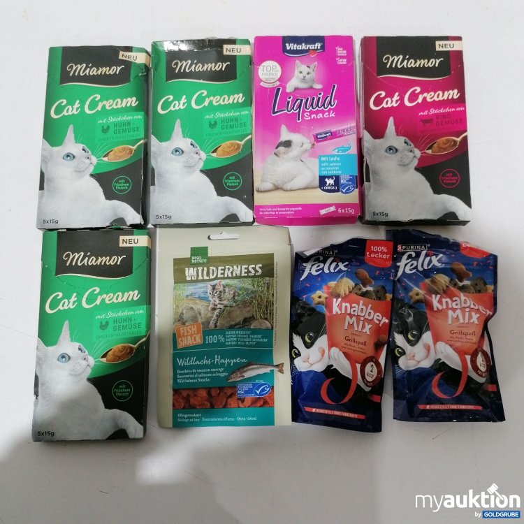 Artikel Nr. 889754 Artikel Nr. 889754: Diverse Katzensnacks 4x75g 1x35g 2x60g