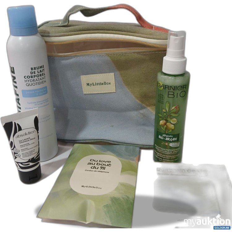 Artikel Nr. 918754: MyLittleBox Kosmetiktasche mit Pflegeprodukten