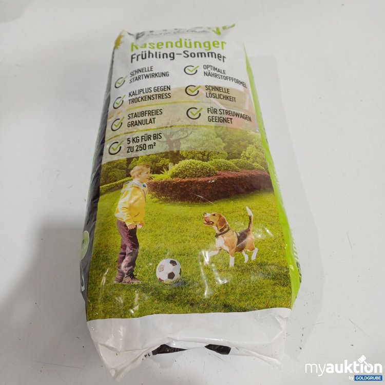 Artikel Nr. 962754: Terrauno Rasendünger Frühling-Sommer 5kg 