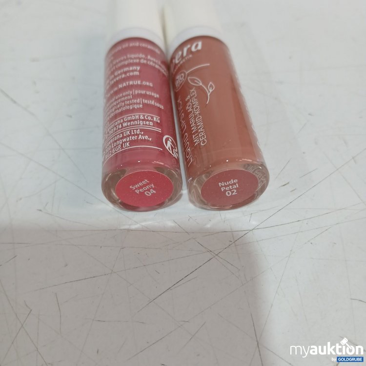 Artikel Nr. 466756: lavera Pure Satin Liquid Lipstick Sweet Peony 04 und Nude Petal 02