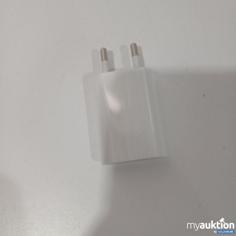 Artikel Nr. 911758 Artikel Nr. 911758: YSONIC 5V 1A CARGADOR