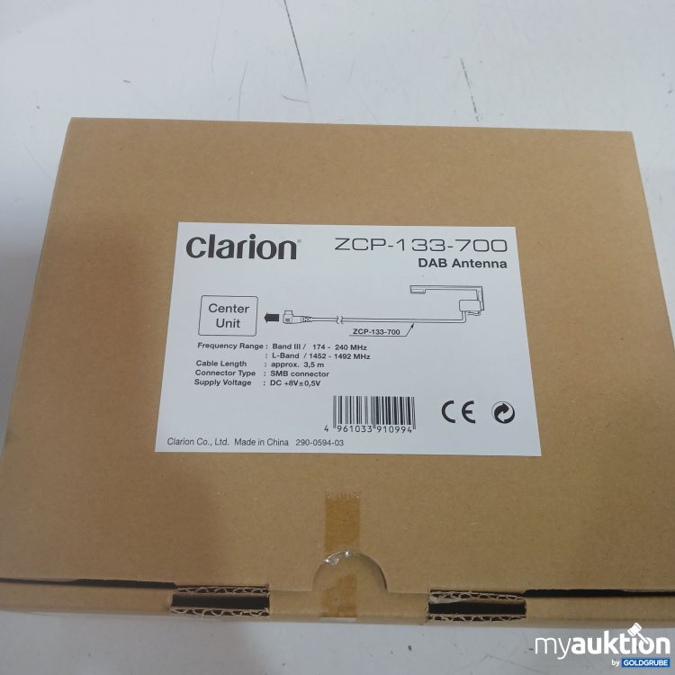 Artikel Nr. 447759 Artikel Nr. 447759: Clarion DAB Antenna ZCP-133-700