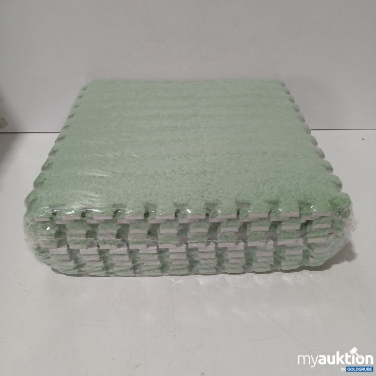 Artikel Nr. 958761: Schaumstoffmatten mit Fell ca 32×32 10er Pack 
