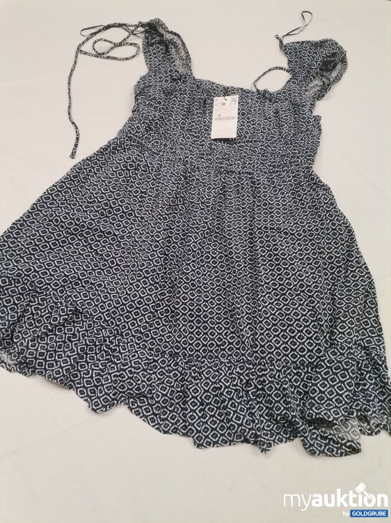 Artikel Nr. 836763: Stradivarius Minikleid 