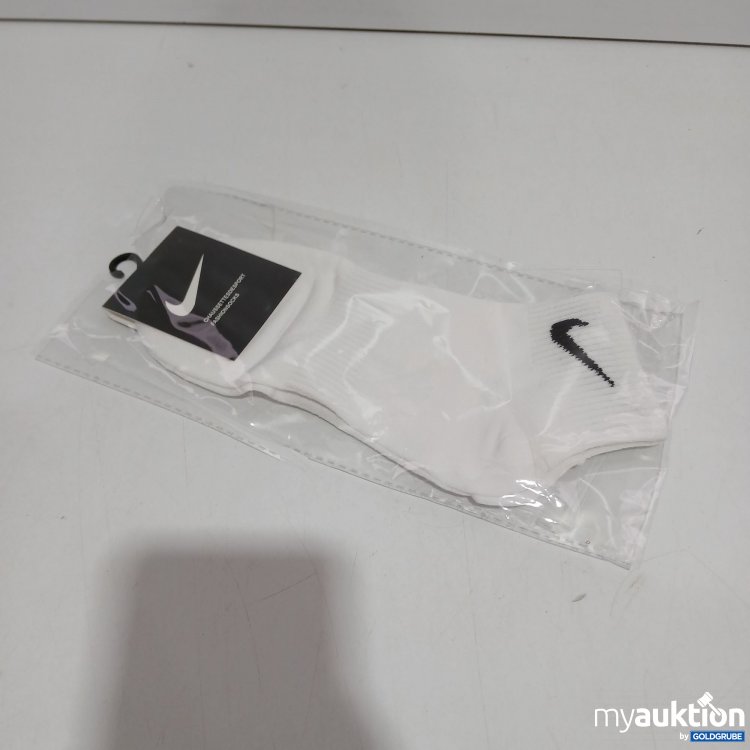 Artikel Nr. 360769 Artikel Nr. 360769: Weiße Nike Sportsocken