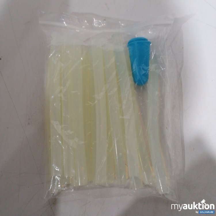 Artikel Nr. 88769 Artikel Nr. 88769: Heißklebe - Stifte ca 15Stk