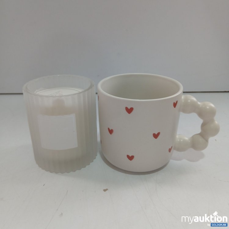 Artikel Nr. 997769 Artikel Nr. 997769: Kaffeetasse mit Herzen + Duftkerze mint&lime