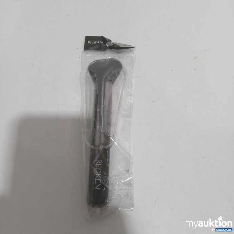 Artikel Nr. 900772 Artikel Nr. 900772: Redken Blur Brush