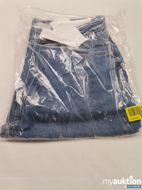 Artikel Nr. 841775: Bershka Mom Jeans 