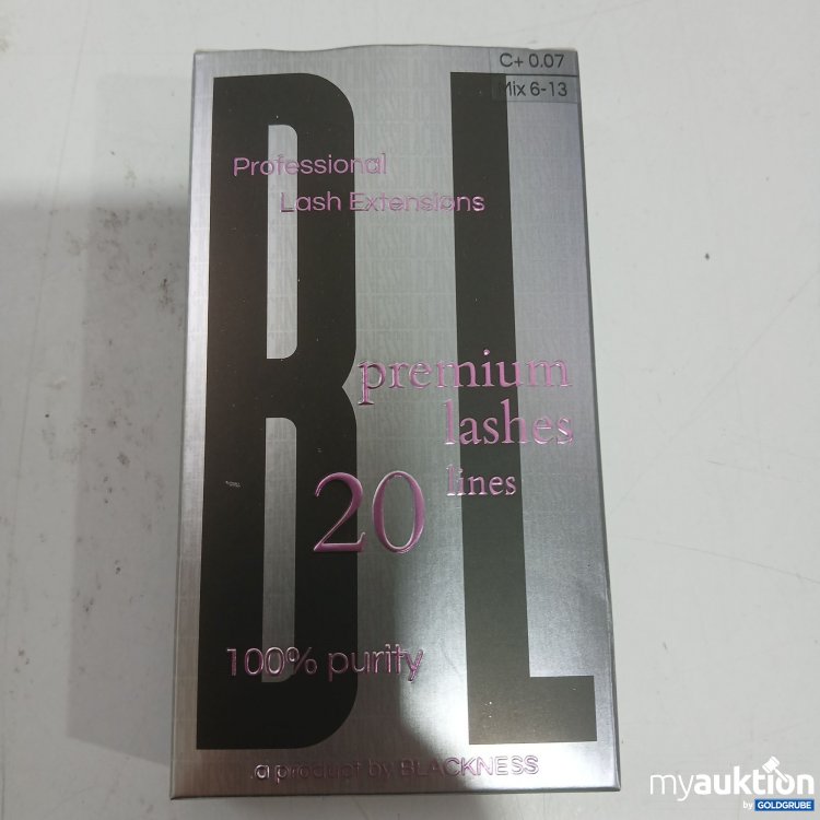 Artikel Nr. 959777: Blackness Premium Lash Extensions 20 lines Mix 6-13 