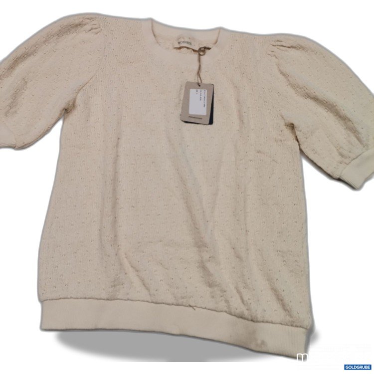 Artikel Nr. 669779 Artikel Nr. 669779: Twothirds Pullover verschmutzt