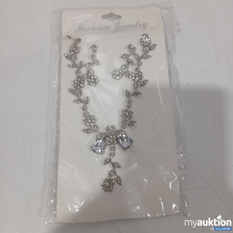 Artikel Nr. 876786: Fashion Jewerly Kette + Ohrringe 