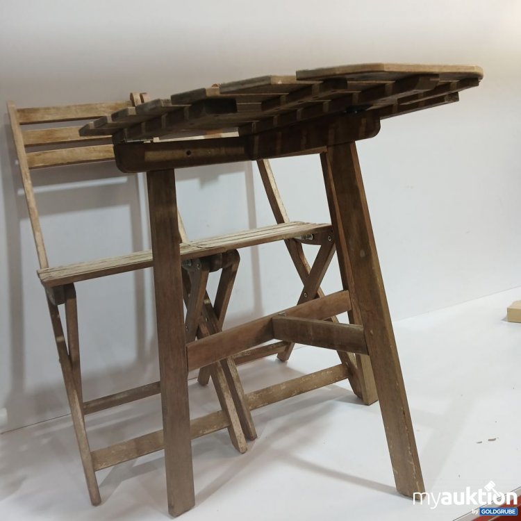 Artikel Nr. 819787: 2 Klappstühle & 1 Klapptisch aus Holz