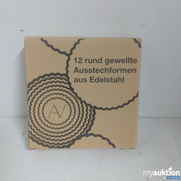 Artikel Nr. 874789: 13 rund gewellte Ausstechformen aus Edelstahl 
