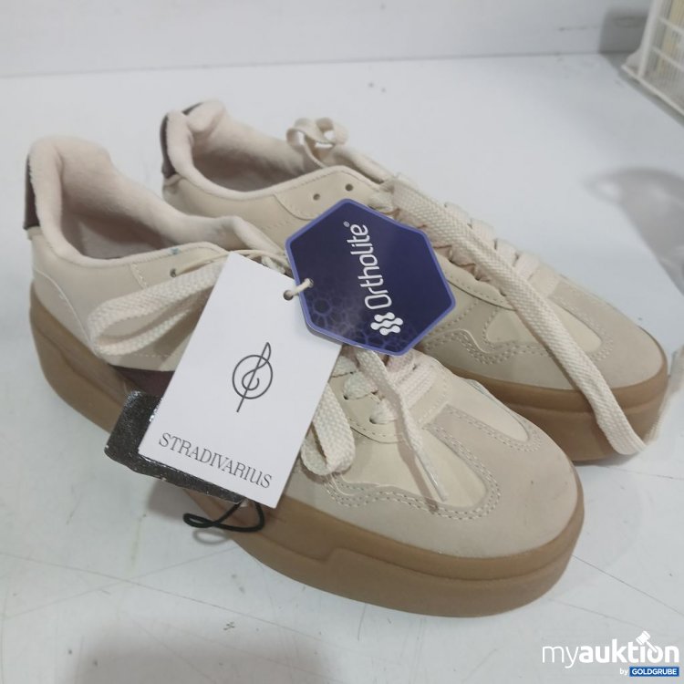 Artikel Nr. 991791 Artikel Nr. 991791: Stradivarius Sneaker