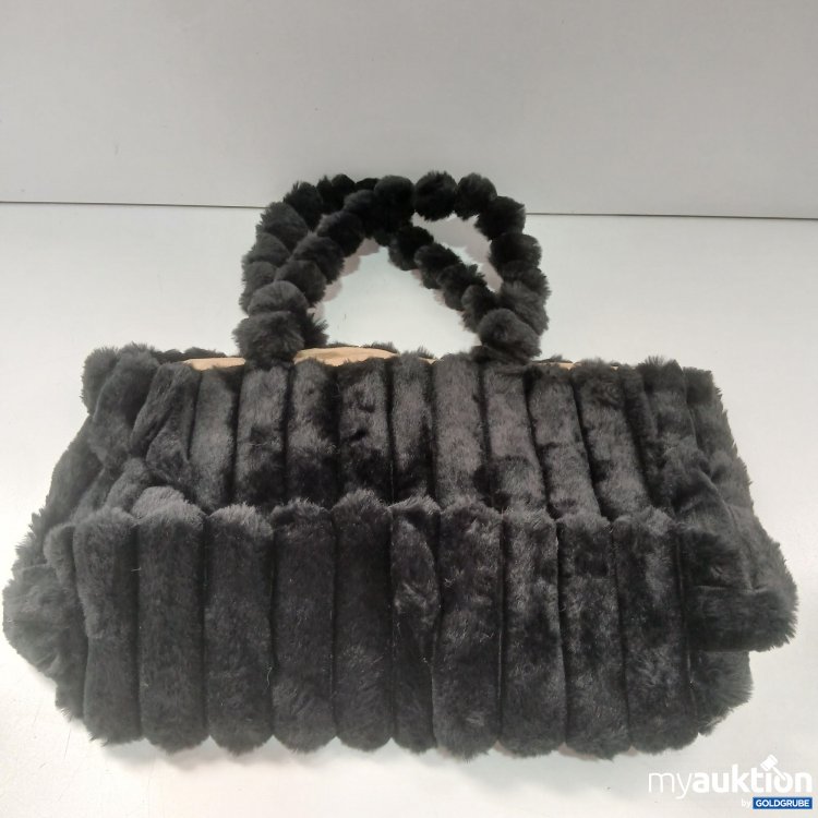 Artikel Nr. 970797: Diverse schwarze Flauschtasche ca 36x12cm 