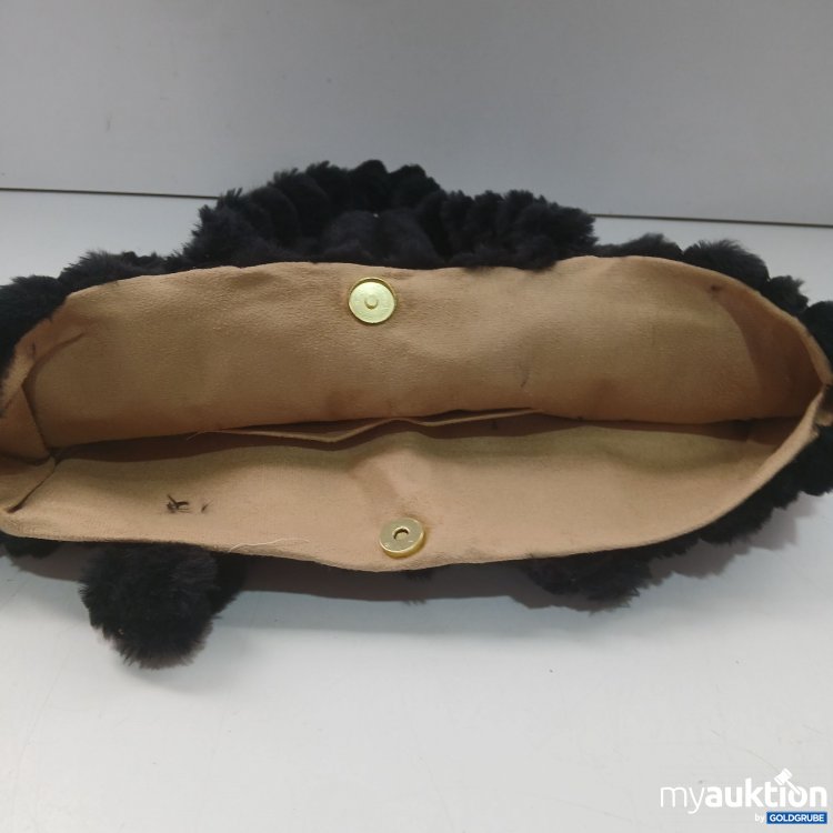 Artikel Nr. 970797: Diverse schwarze Flauschtasche ca 36x12cm 