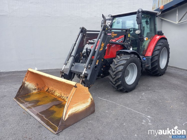 Artikel Nr. 338801: Massey Ferguson MF 5611 Dyna-4 Essential